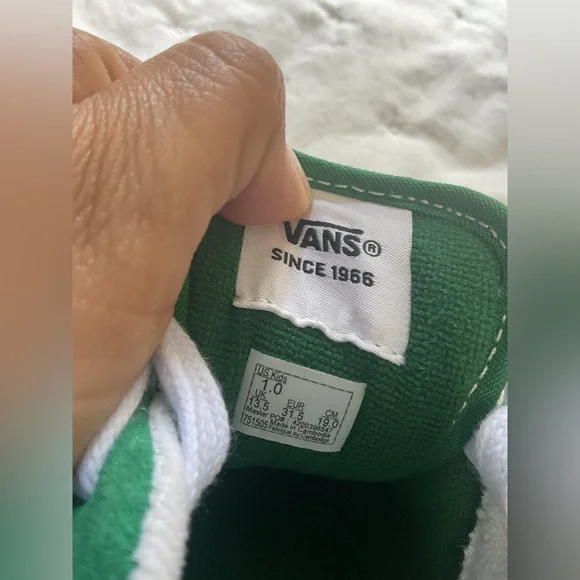 Vans Classic Green and White Sneakers - Picture 2 of 10